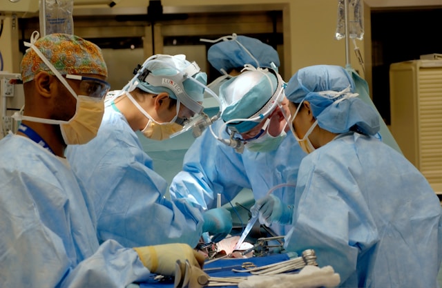 OP-Manager und OP-Leitung im Krankenhaus